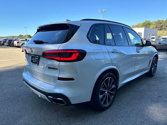 2021 BMW X5 M50i