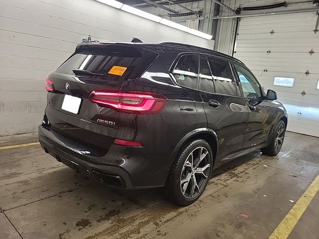 2021 BMW X5 M50i