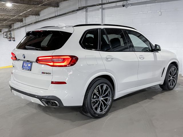 2021 BMW X5 M50i