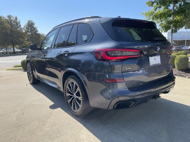 2021 BMW X5 M50i