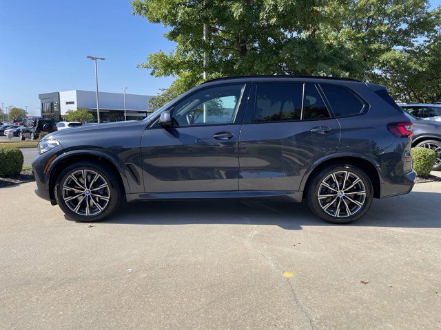 2021 BMW X5 M50i