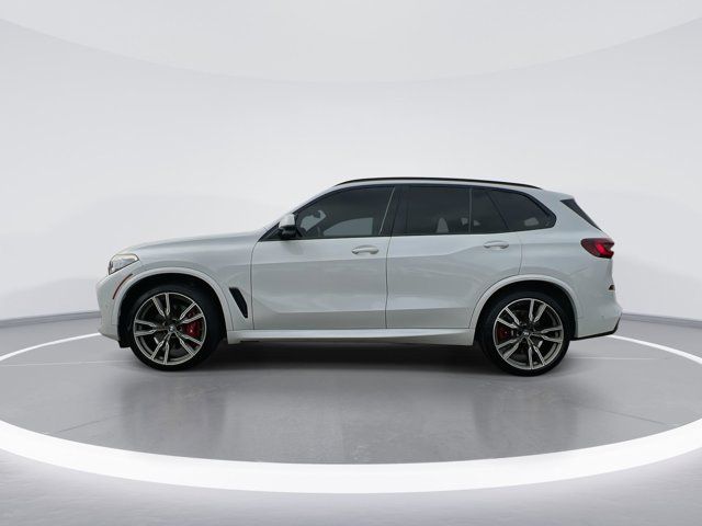 2021 BMW X5 M50i