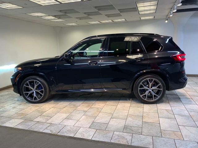 2021 BMW X5 M50i