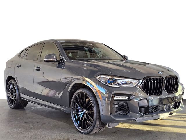 2021 BMW X6 M50i