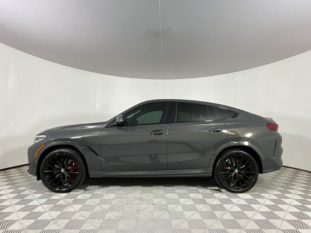 2021 BMW X6 M50i