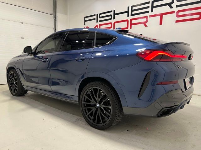 2021 BMW X6 M50i