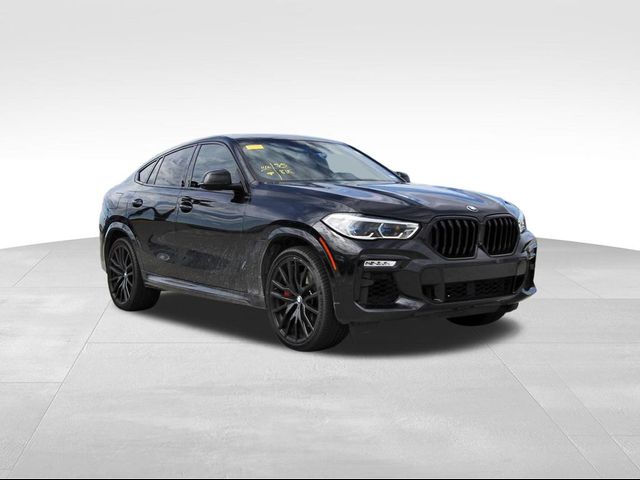 2021 BMW X6 M50i