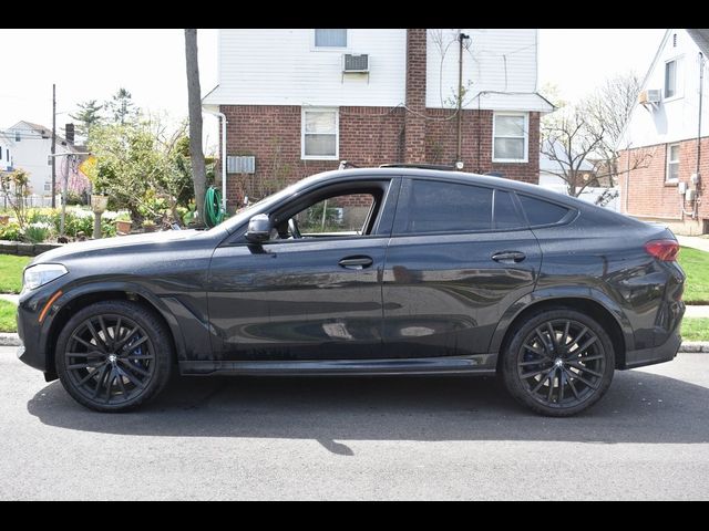 2021 BMW X6 M50i