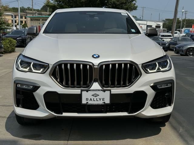 2021 BMW X6 M50i