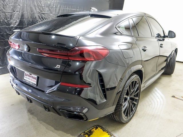 2021 BMW X6 M50i