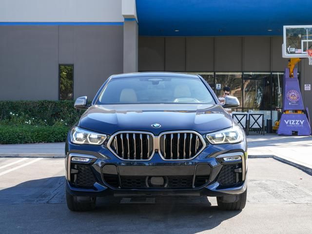 2021 BMW X6 M50i