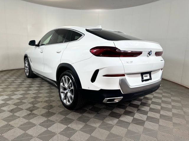 2021 BMW X6 xDrive40i