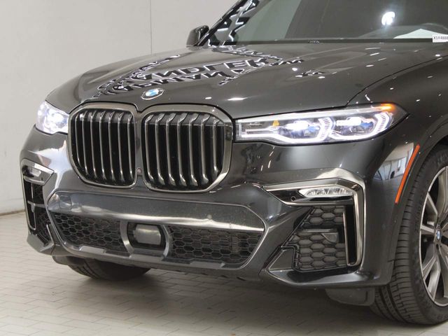 2021 BMW X7 M50i