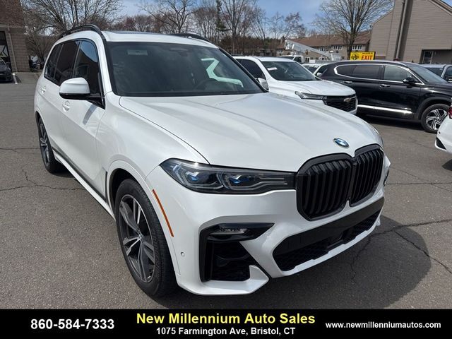 2021 BMW X7 M50i
