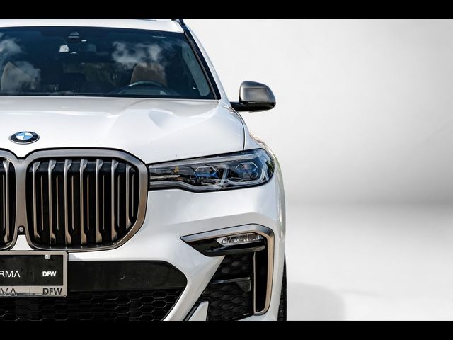 2021 BMW X7 M50i