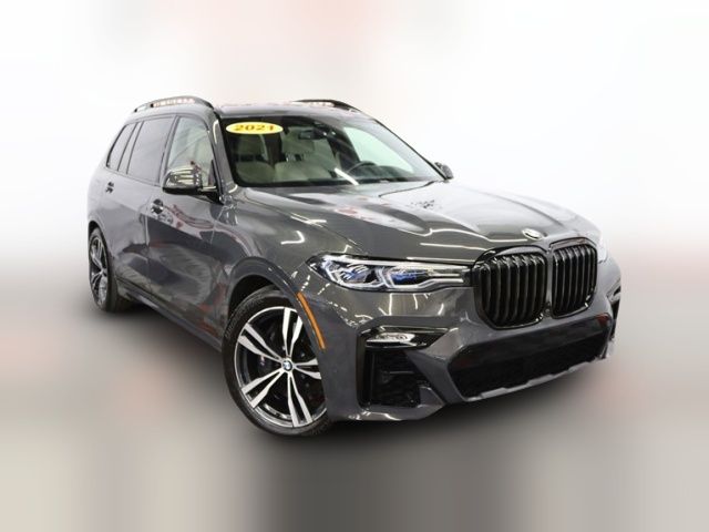 2021 BMW X7 M50i