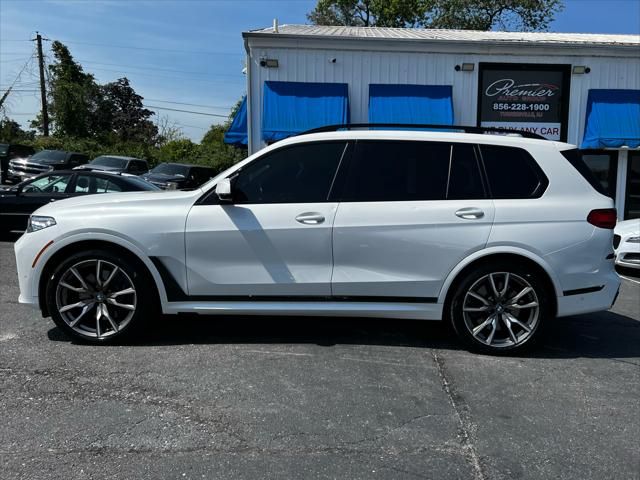 2021 BMW X7 M50i