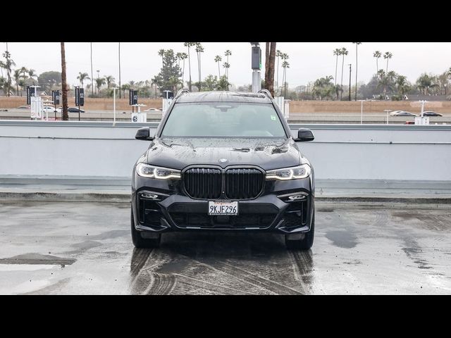 2021 BMW X7 M50i