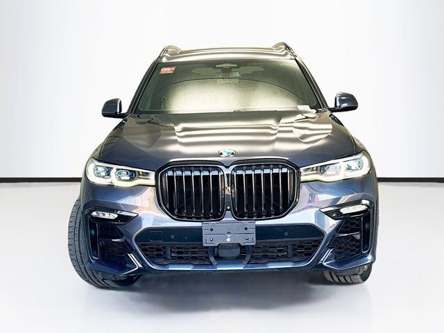 2021 BMW X7 M50i