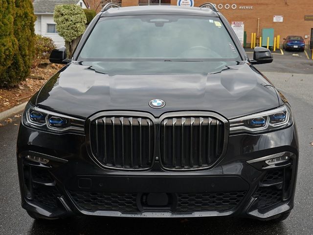 2021 BMW X7 M50i