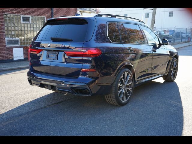 2021 BMW X7 M50i