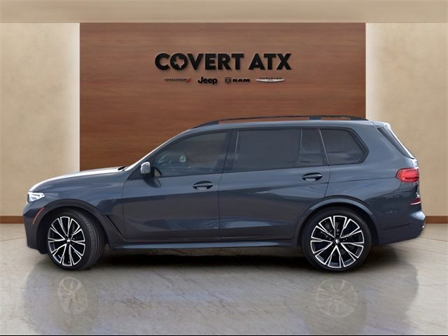 2021 BMW X7 M50i