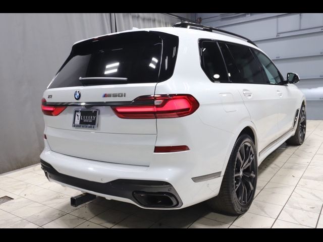 2021 BMW X7 M50i