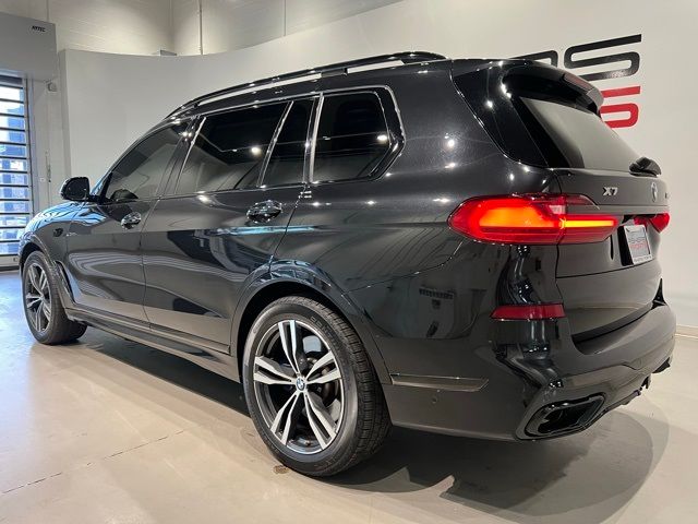 2021 BMW X7 M50i