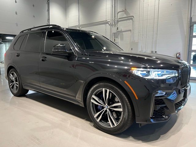 2021 BMW X7 M50i