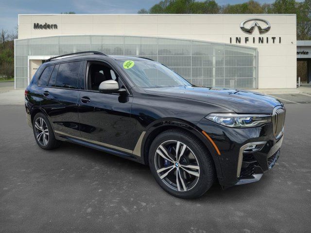 2021 BMW X7 M50i