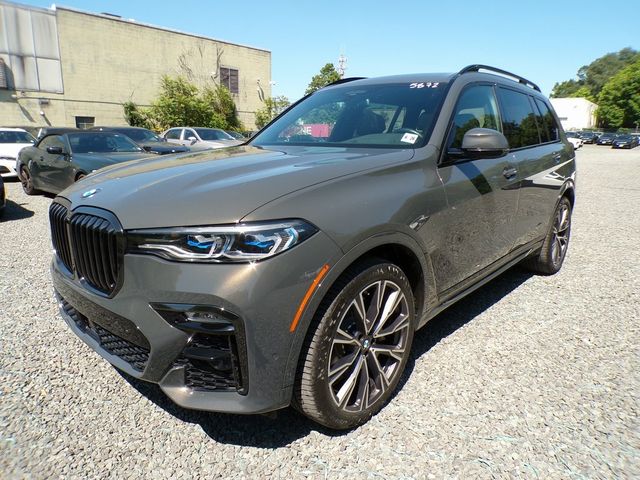 2021 BMW X7 M50i