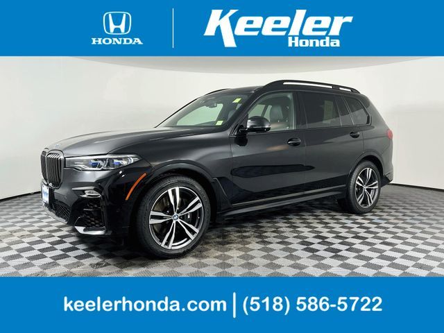 2021 BMW X7 M50i