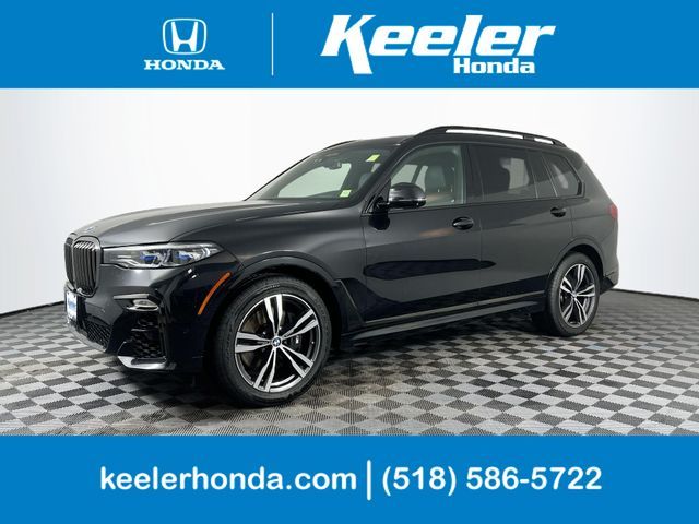 2021 BMW X7 M50i
