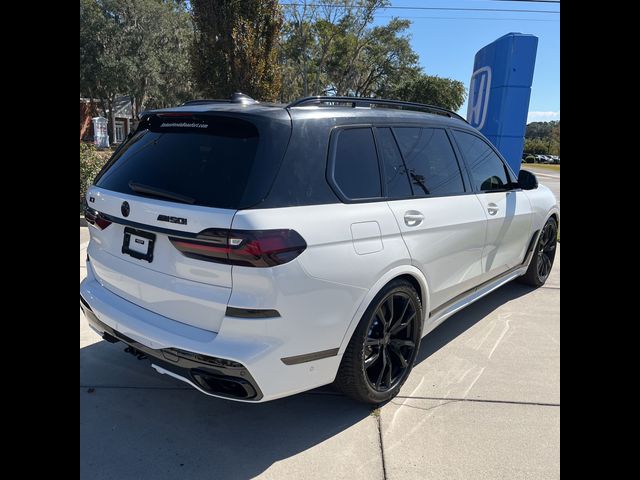 2021 BMW X7 M50i