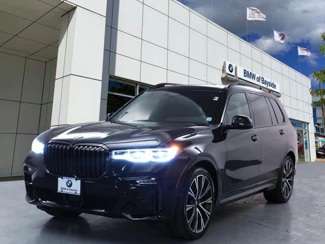 2021 BMW X7 M50i