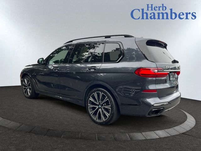 2021 BMW X7 M50i