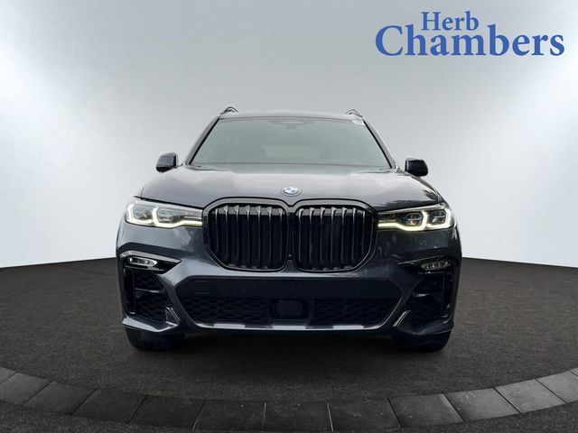 2021 BMW X7 M50i