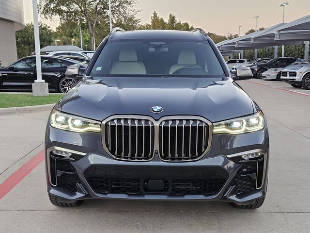 2021 BMW X7 M50i