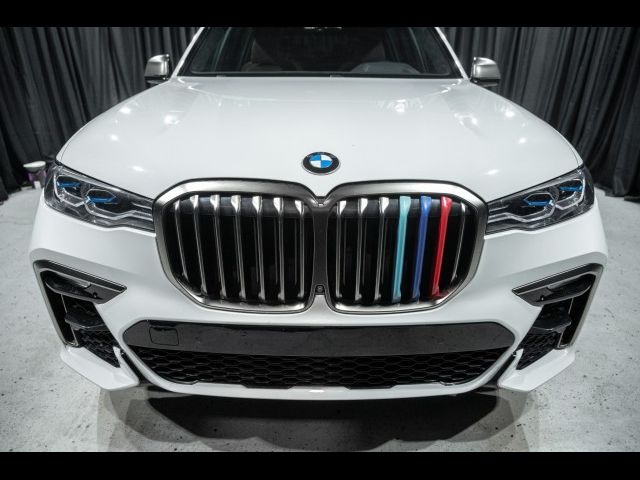 2021 BMW X7 M50i