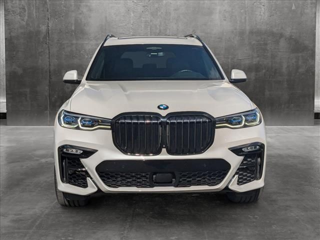 2021 BMW X7 M50i