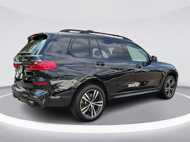 2021 BMW X7 M50i