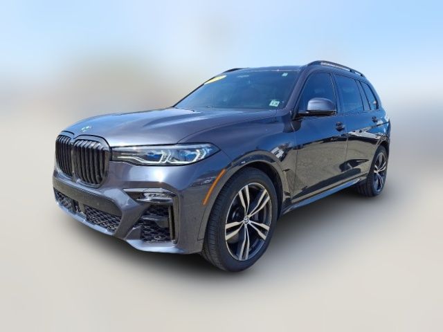 2021 BMW X7 M50i