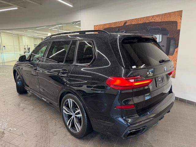 2021 BMW X7 M50i