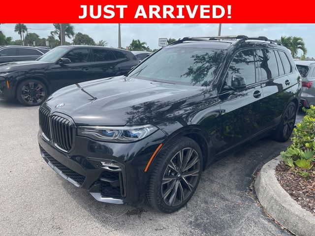 2021 BMW X7 M50i