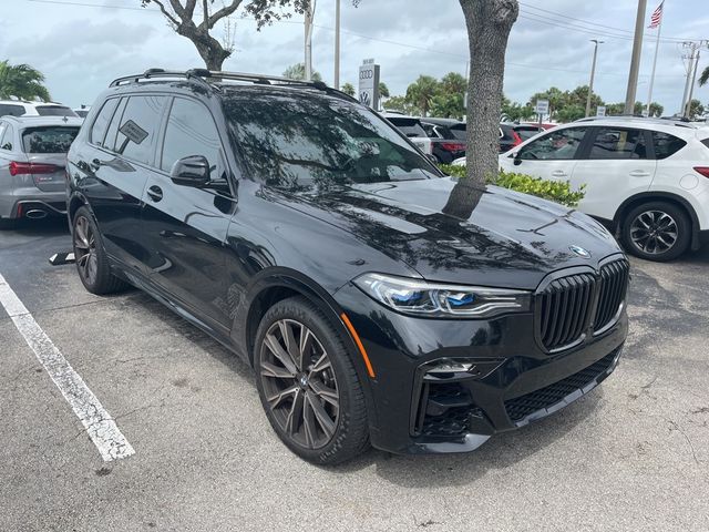 2021 BMW X7 M50i