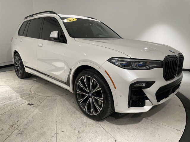 2021 BMW X7 M50i