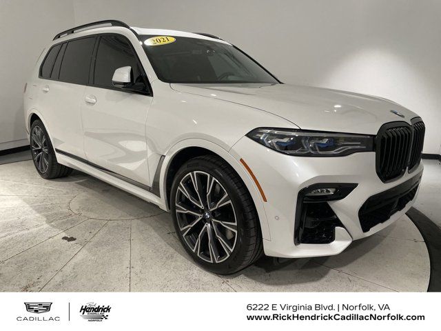 2021 BMW X7 M50i