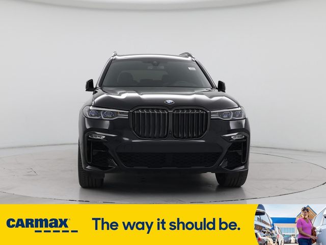 2021 BMW X7 M50i