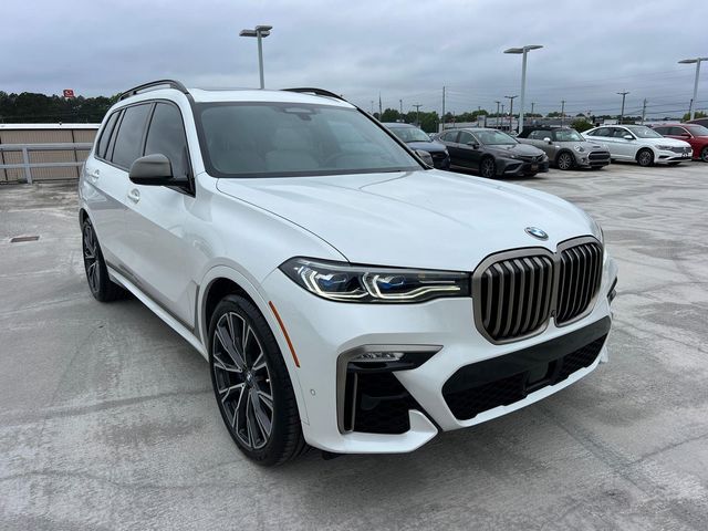 2021 BMW X7 M50i