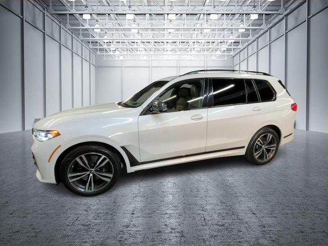 2021 BMW X7 M50i